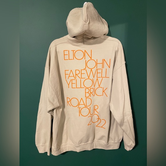 NWOT Elton John “Farewell Yellow Brick Road” Tour Hoodie - Picture 4 of 4